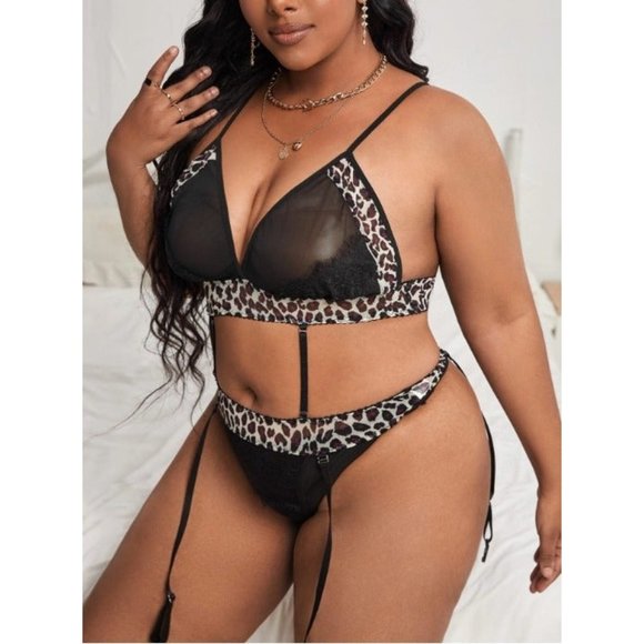 SHEIN Other - Size 16 Leopard Trim Mesh Garter Lingerie Set